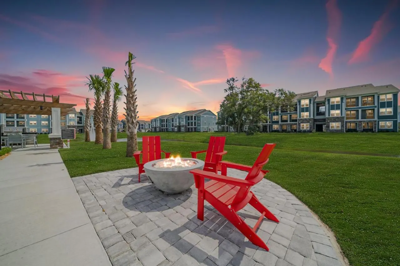 One Key Lux Apt - Lpga Speedway Airport Beach Apartment Daytona Beach